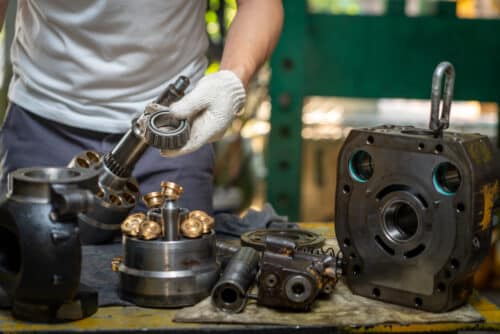Hydraulics components machining Hydraulics components machining